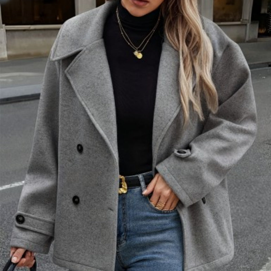 Manteau Laine Gris Foncé – Élégance, Confort et Style Hivernal.