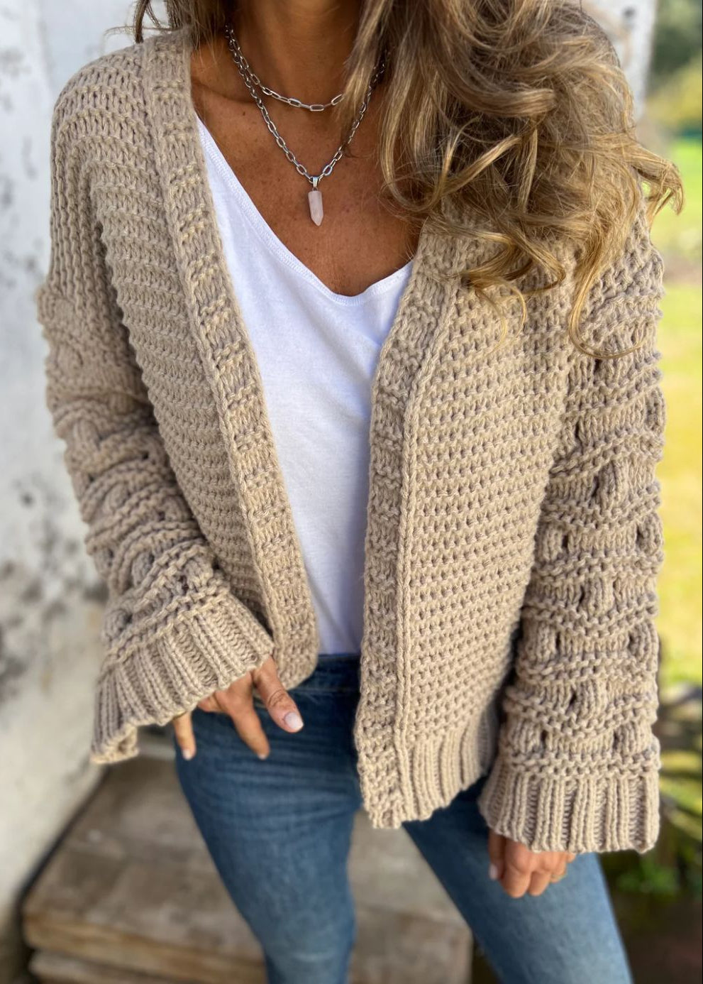 Cardigan Automne-Hiver – Maille Épaisse Tendance Femme.